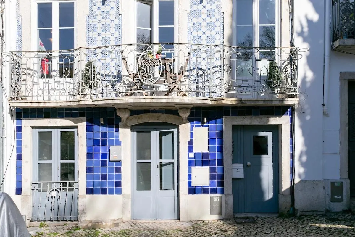 Apartment Cozy Flat With Bright Balcony Trendiest Neighborhood! Lisbon