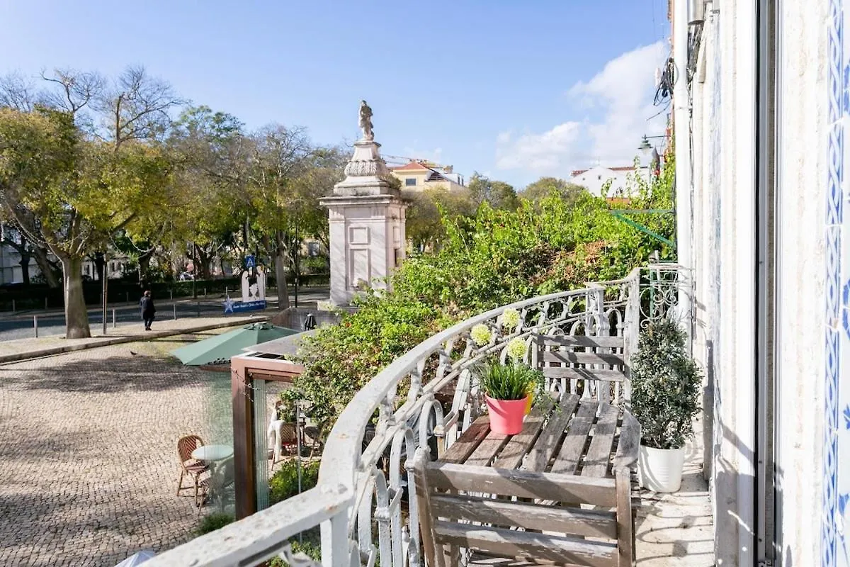 Cozy Flat With Bright Balcony Trendiest Neighborhood! Lisbon Apartment